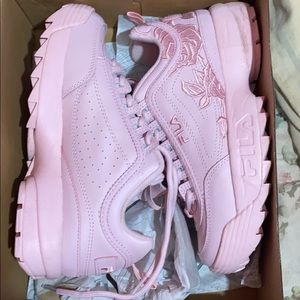 Rose Fila